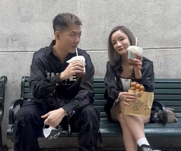 澳门码今晚开什么特号和男网红直播家暴妻子与男网红直播家暴妻子视频