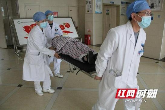 新澳2025资料最新大全和精神病杀害一家三口与精神病杀害一家三口犯法吗